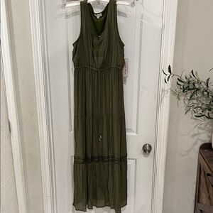 Olive Green Sleeveless Maxi Dress